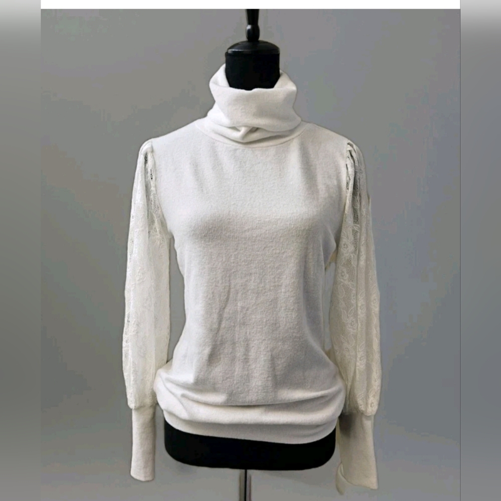 Elegant Ivory White/Off White Turtleneck Sweater-Size Medium